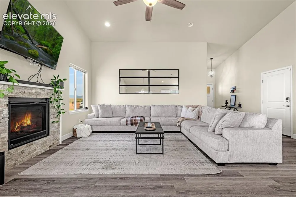 1696 E Silverwood Drive Pueblo, CO 81007