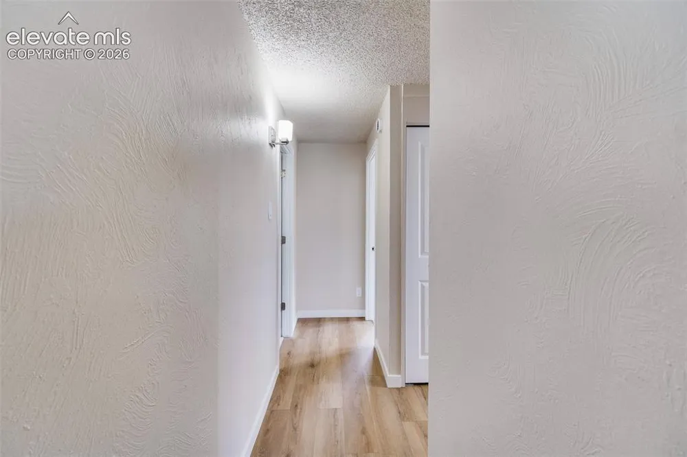 2518 Meadowlark Lane Colorado Springs, CO 80909