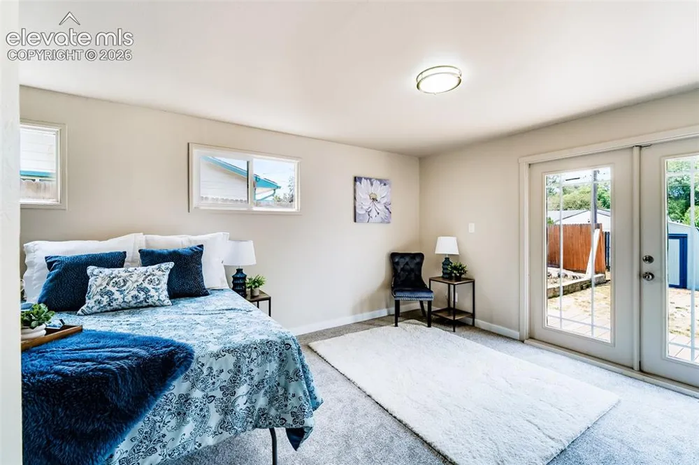 2518 Meadowlark Lane Colorado Springs, CO 80909