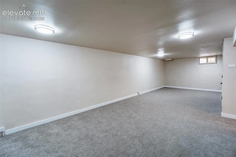 2518 Meadowlark Lane Colorado Springs, CO 80909