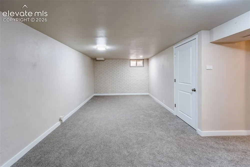 2518 Meadowlark Lane Colorado Springs, CO 80909