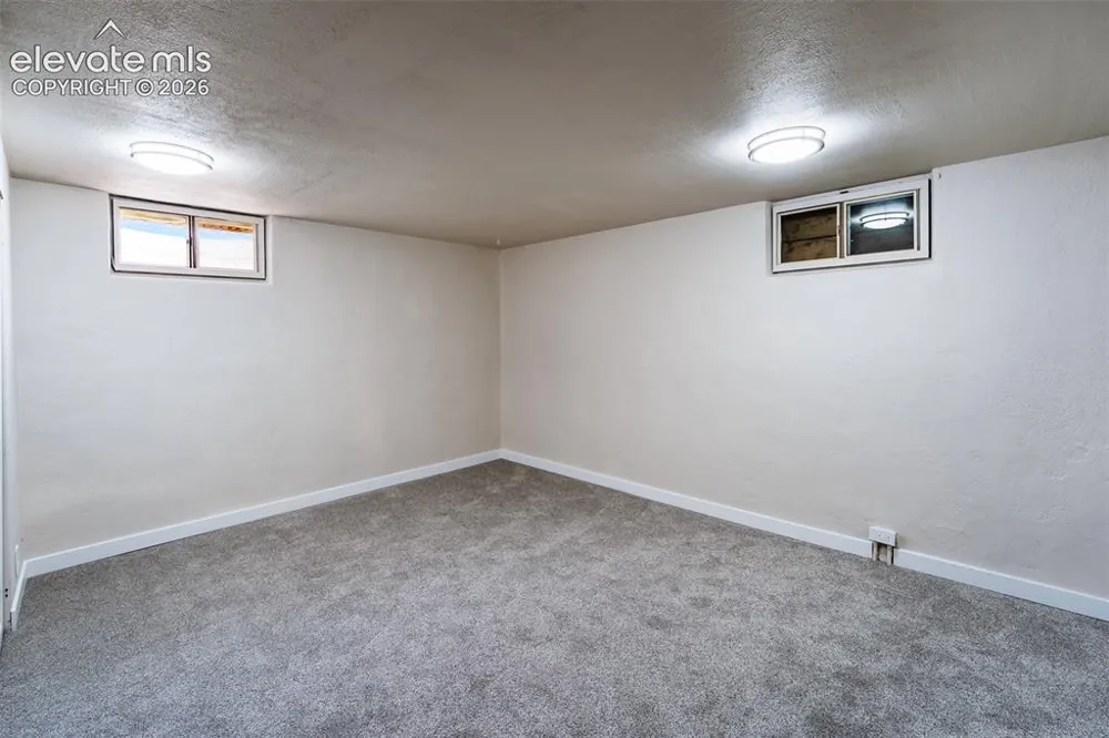 2518 Meadowlark Lane Colorado Springs, CO 80909