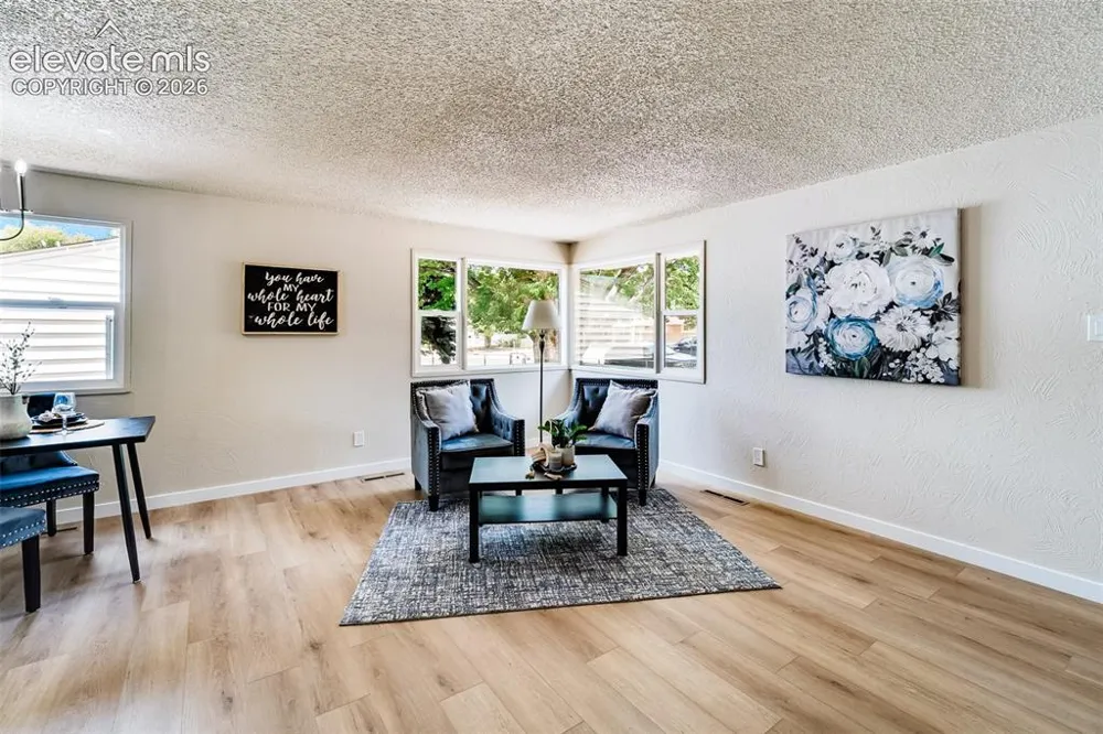 2518 Meadowlark Lane Colorado Springs, CO 80909