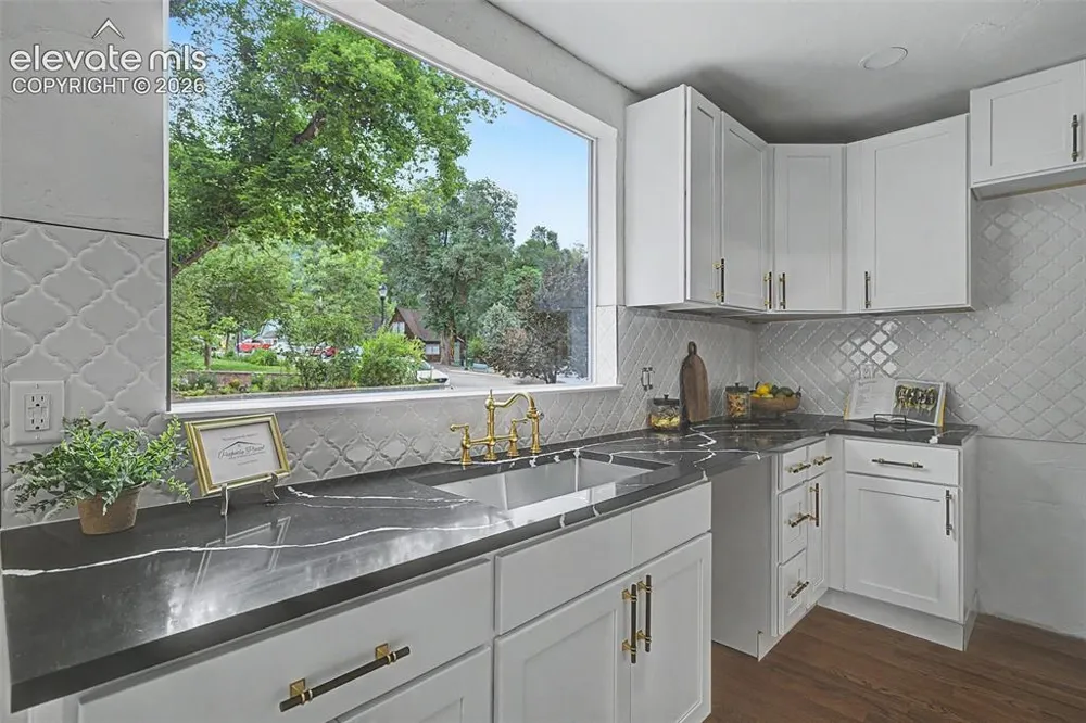623 Manitou Avenue Manitou Springs, CO 80829