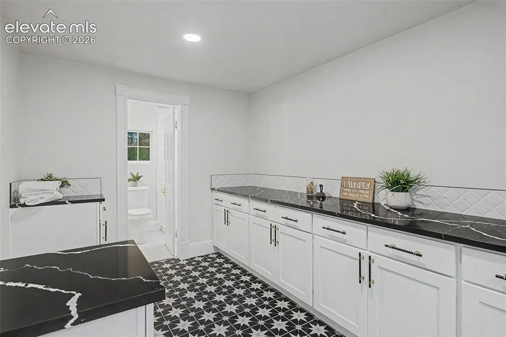 623 Manitou Avenue Manitou Springs, CO 80829