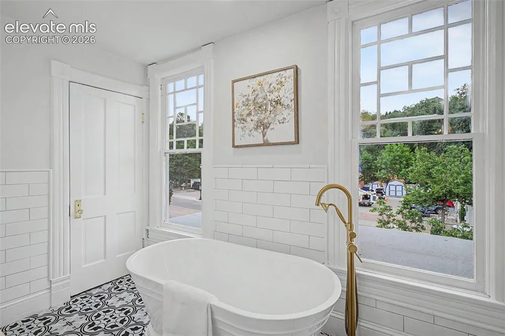 623 Manitou Avenue Manitou Springs, CO 80829
