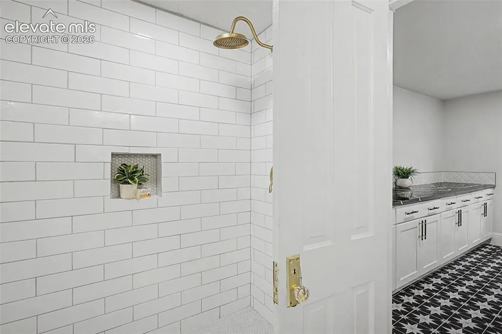 623 Manitou Avenue Manitou Springs, CO 80829