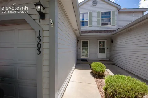 1303 Firefly Circle
