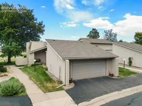 348 Blue Windsor Lane