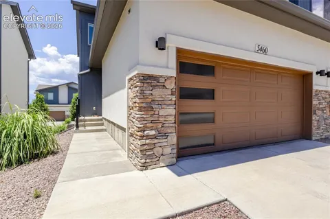 5460 Carvel Grove