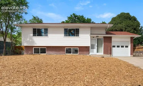 98 Landoe Lane