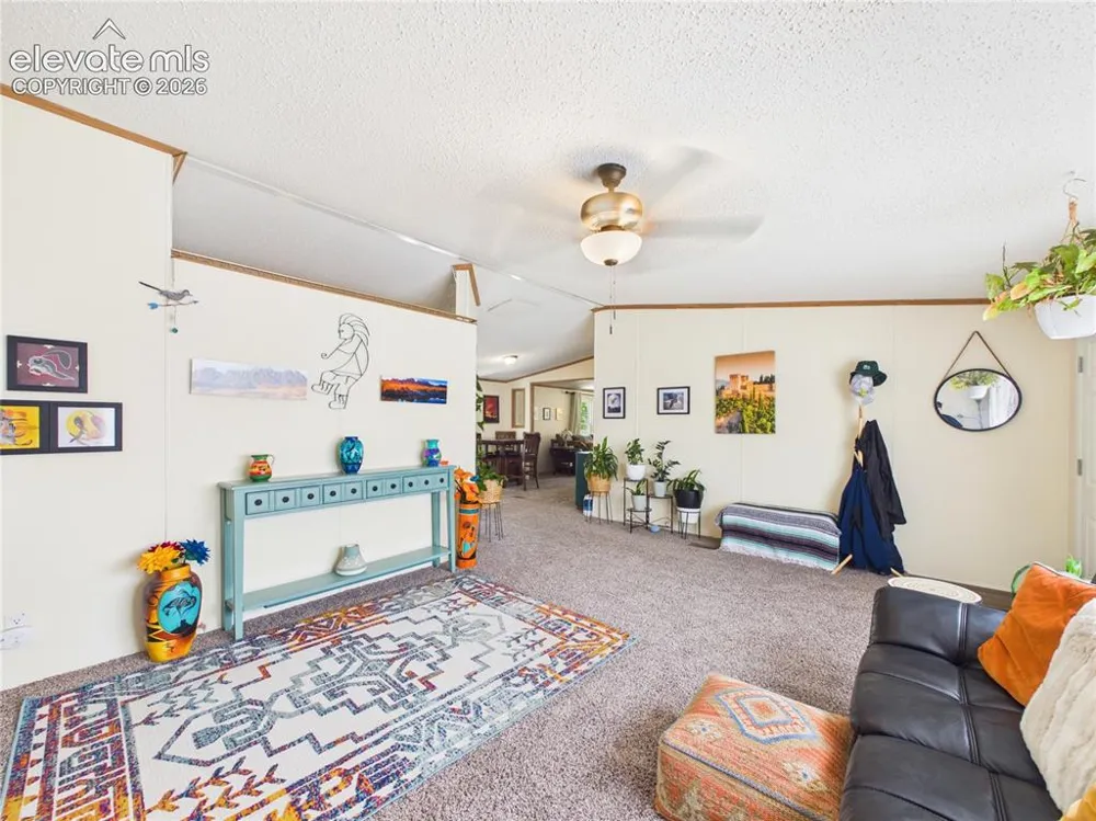 1047 S Saddlerock Drive Pueblo West, CO 81007