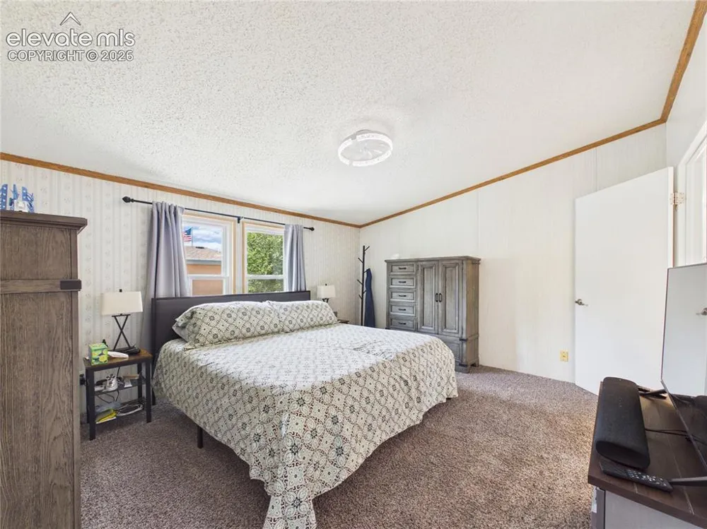1047 S Saddlerock Drive Pueblo West, CO 81007