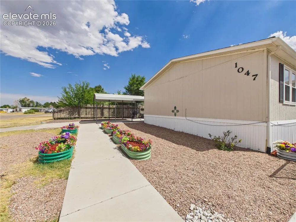 1047 S Saddlerock Drive Pueblo West, CO 81007