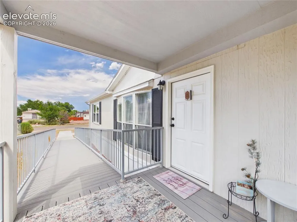 1047 S Saddlerock Drive Pueblo West, CO 81007