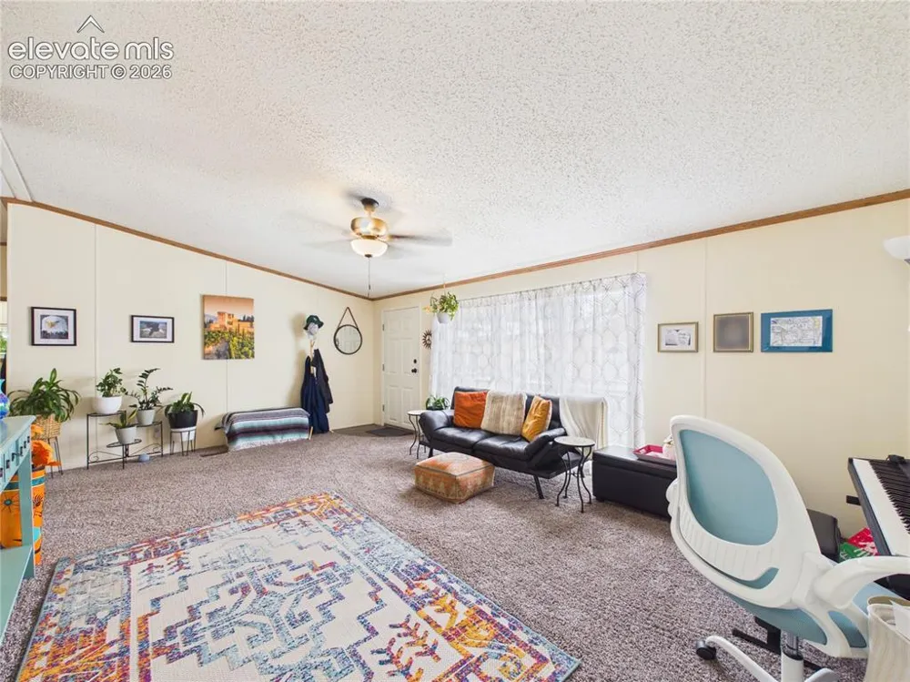 1047 S Saddlerock Drive Pueblo West, CO 81007