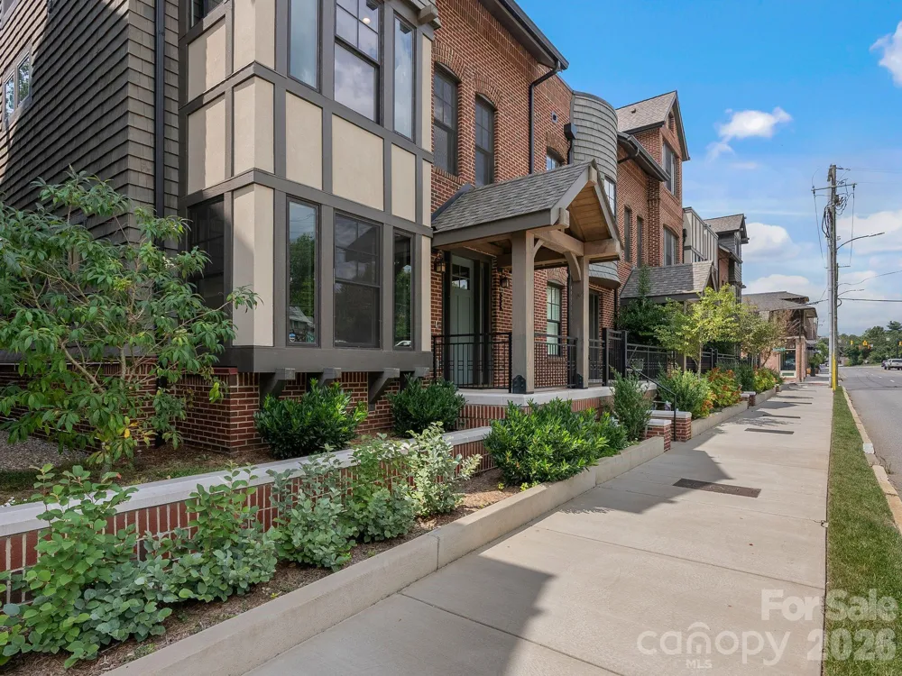 229 Broadway Street Asheville, NC 28801