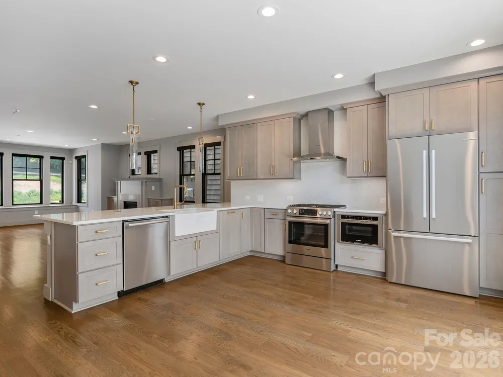 229 Broadway Street Asheville, NC 28801