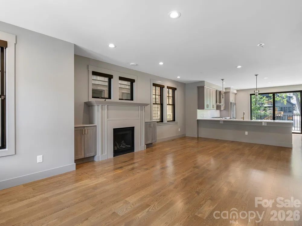 229 Broadway Street Asheville, NC 28801