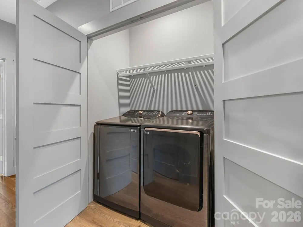 229 Broadway Street Asheville, NC 28801