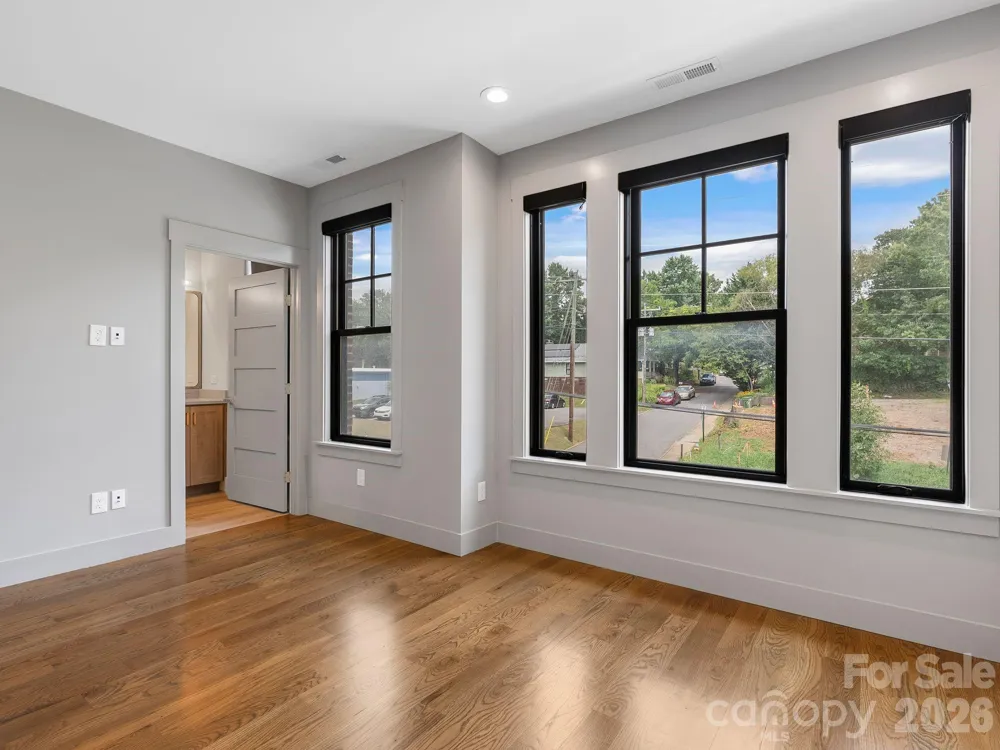 229 Broadway Street Asheville, NC 28801