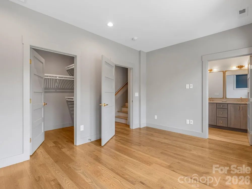 229 Broadway Street Asheville, NC 28801