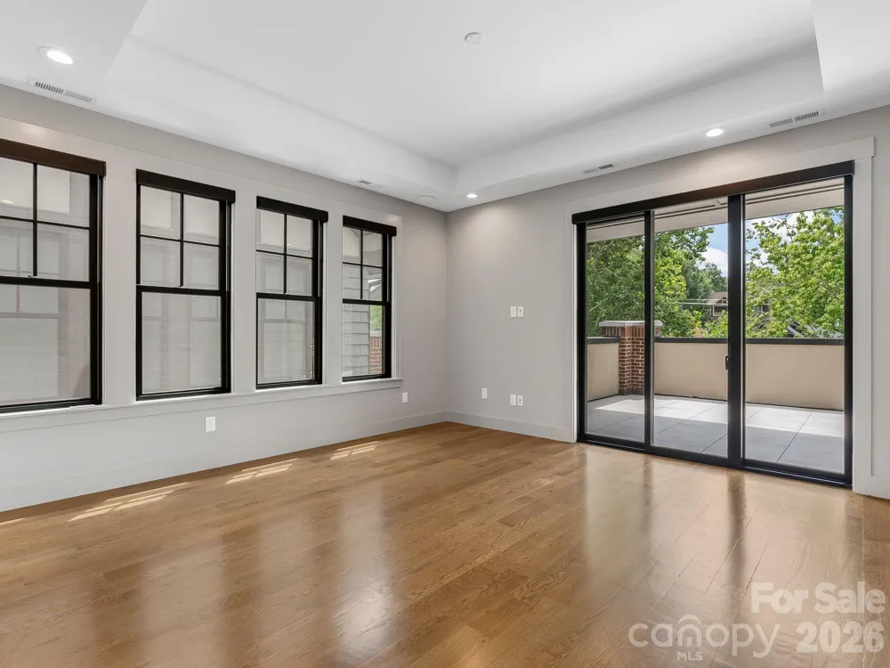 229 Broadway Street Asheville, NC 28801