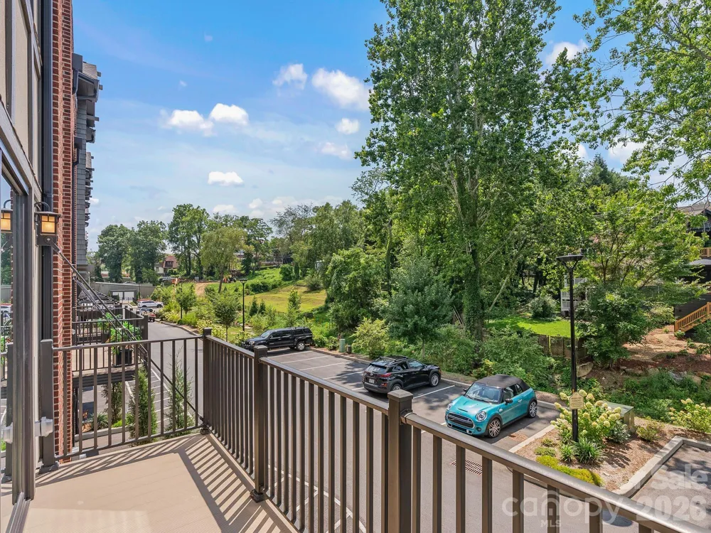 229 Broadway Street Asheville, NC 28801
