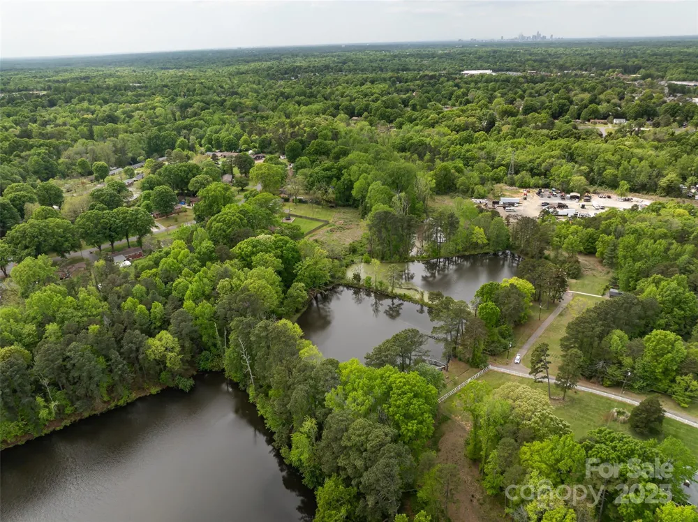 9836 Albemarle Road Charlotte, NC 28227
