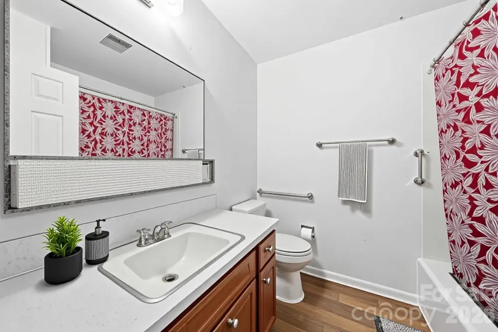 323 Meadowbrook Drive Matthews, NC 28104