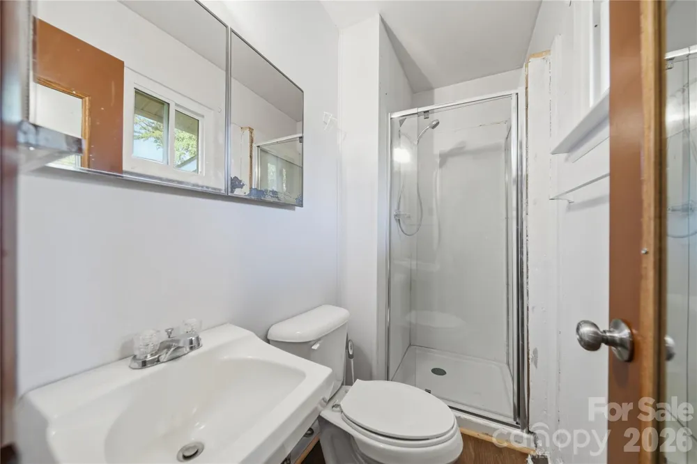 323 Meadowbrook Drive Matthews, NC 28104