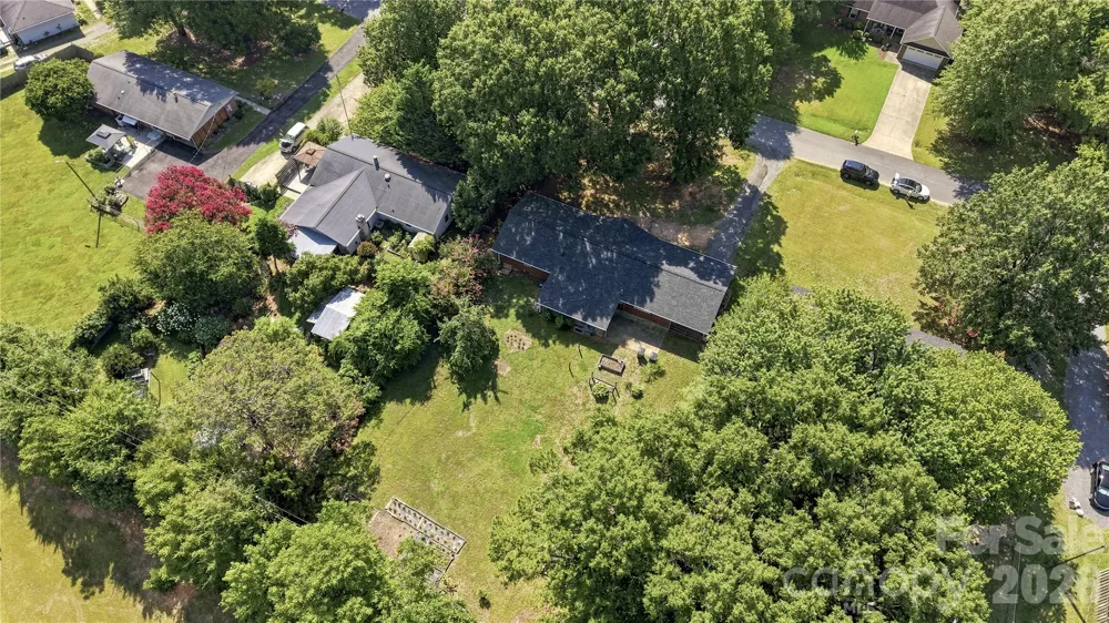 323 Meadowbrook Drive Matthews, NC 28104