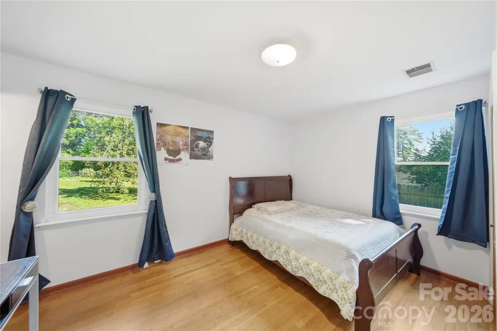 323 Meadowbrook Drive Matthews, NC 28104