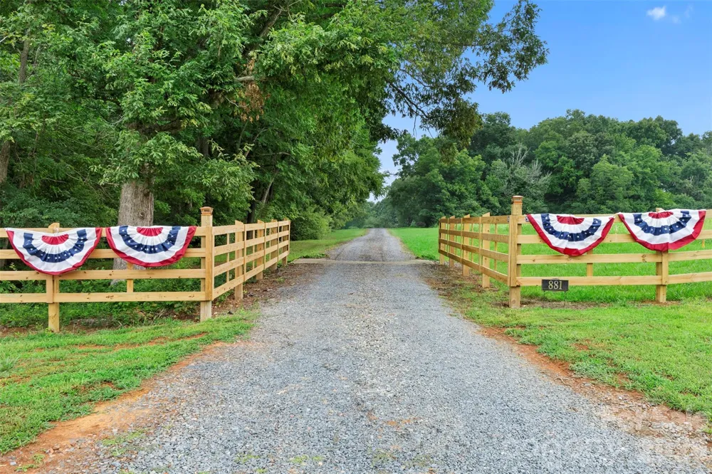 881 Handy Road Denton, NC 27239