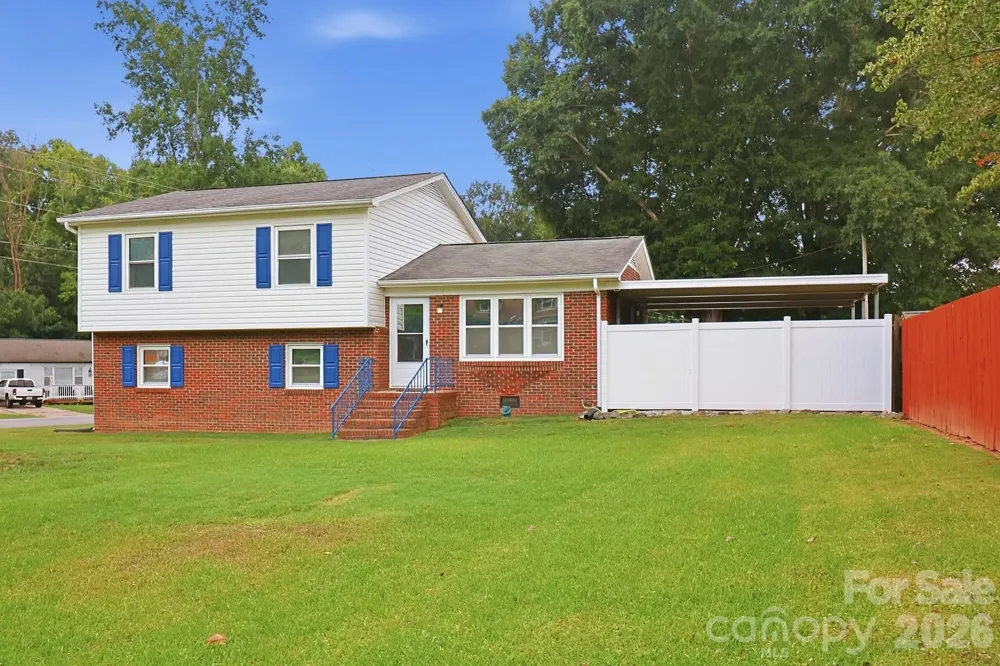 112 Annadelle Avenue Bessemer City, NC 28016