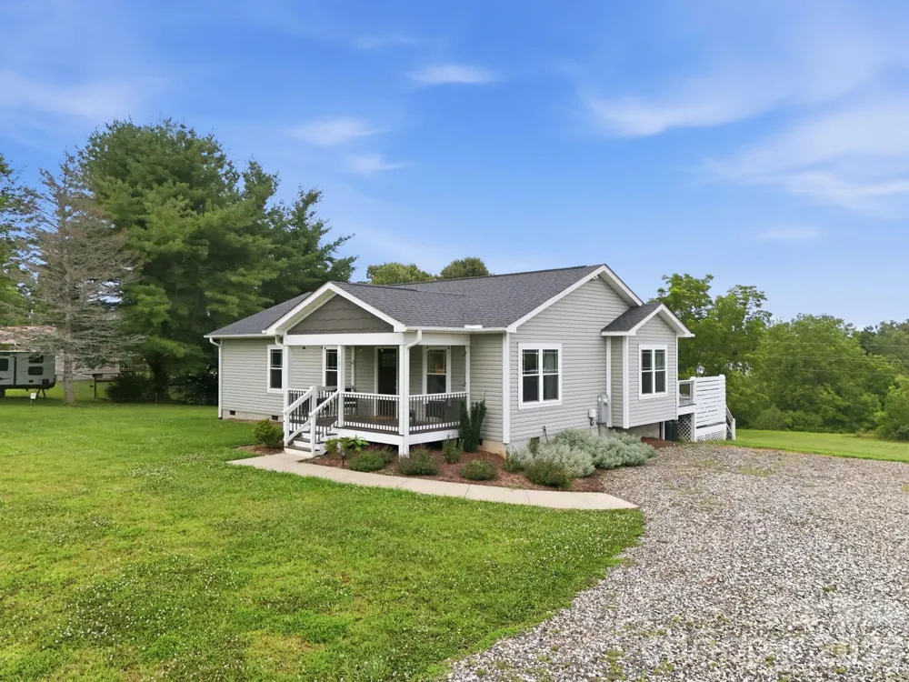1781 Bear Creek Road Leicester, NC 28748