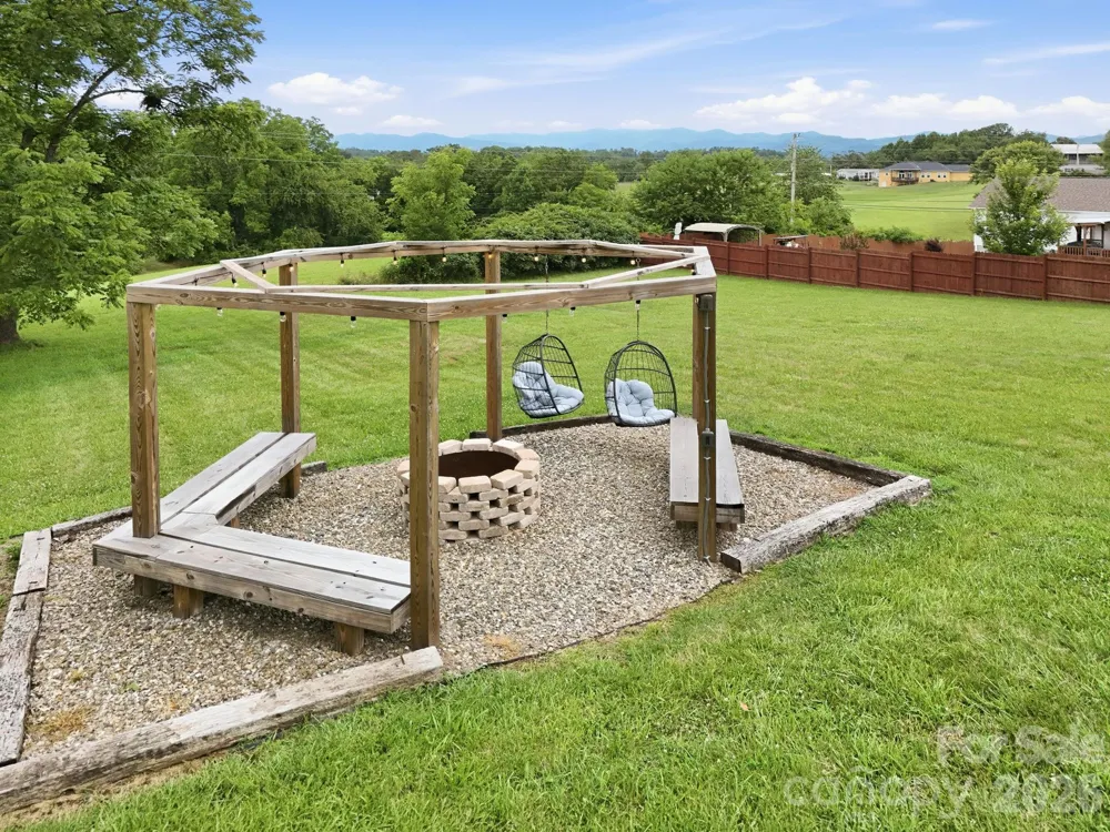1781 Bear Creek Road Leicester, NC 28748