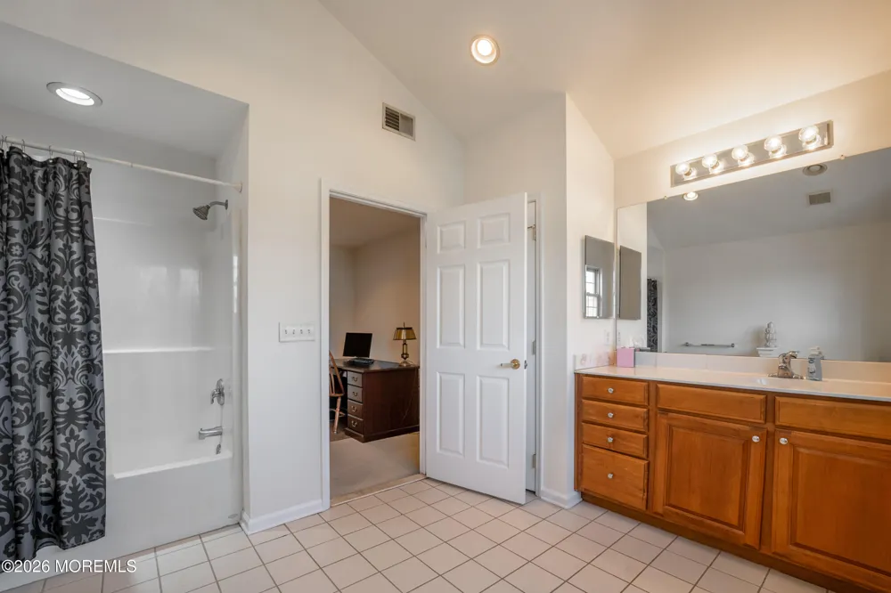 16 Deal Lane Waretown, NJ 08758