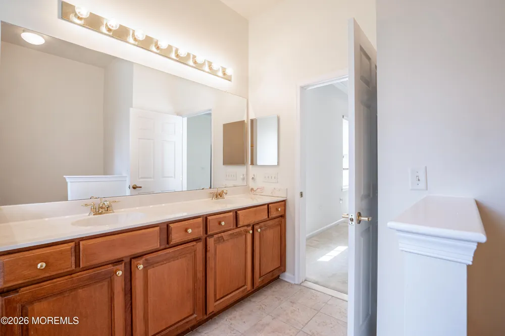 16 Deal Lane Waretown, NJ 08758