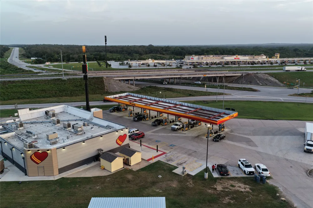 HWY 90 Luling, TX 78648