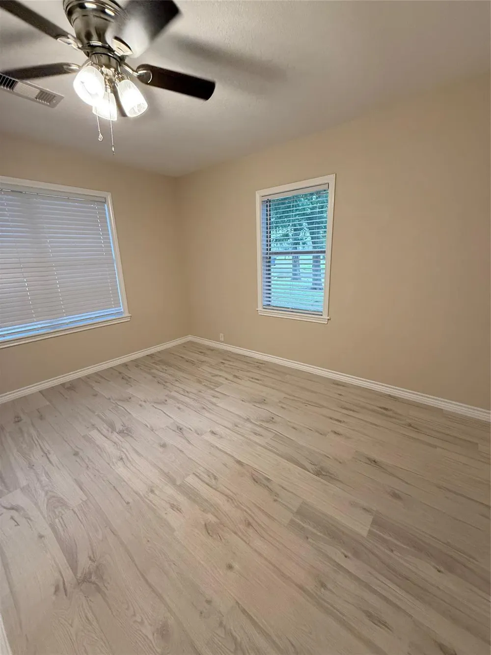 1102 E 2nd Street Sweeny, TX 77480