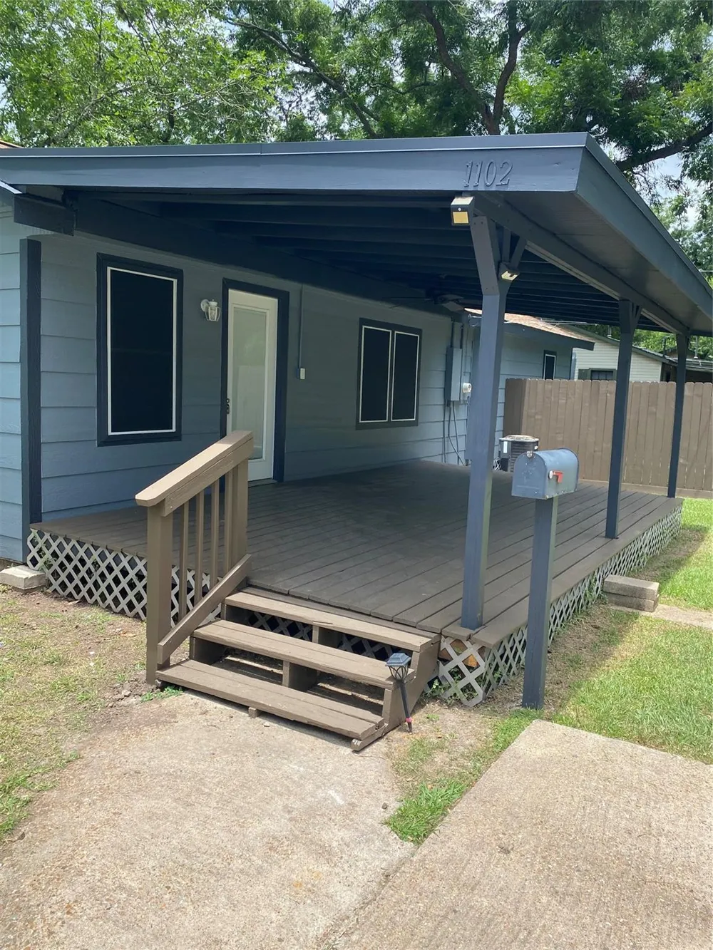 1102 E 2nd Street Sweeny, TX 77480