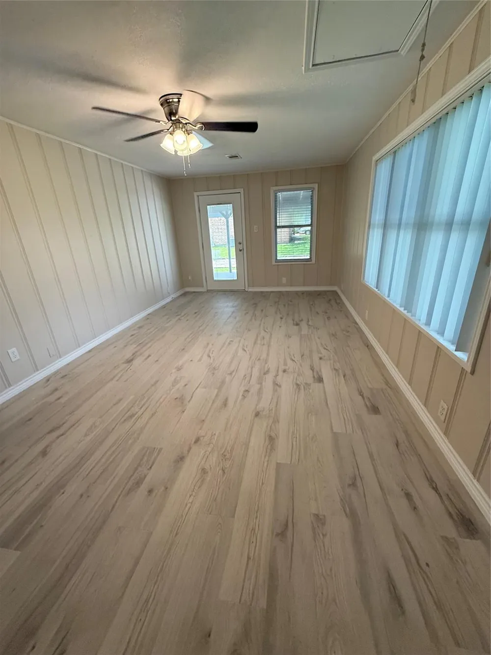 1102 E 2nd Street Sweeny, TX 77480