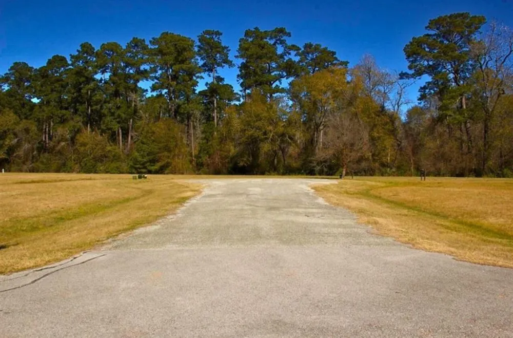 1 Wild Forest Court Huntsville, TX 77340