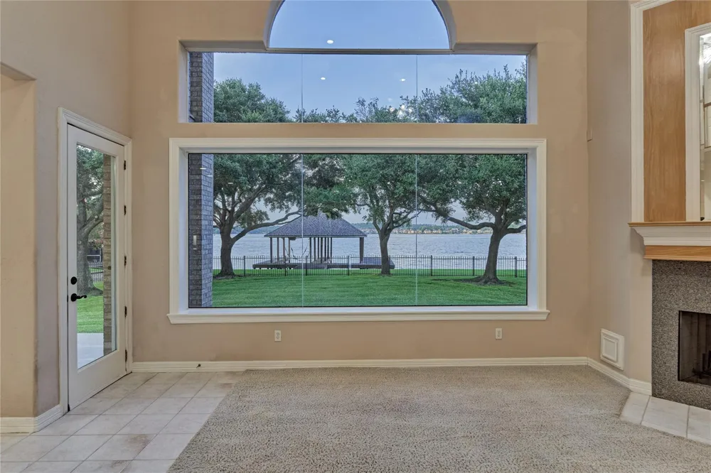 9370 Escondido Drive Willis, TX 77318