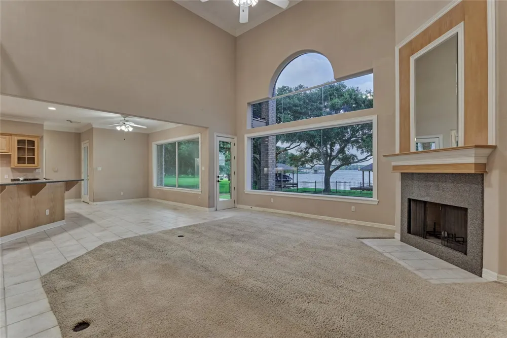 9370 Escondido Drive Willis, TX 77318