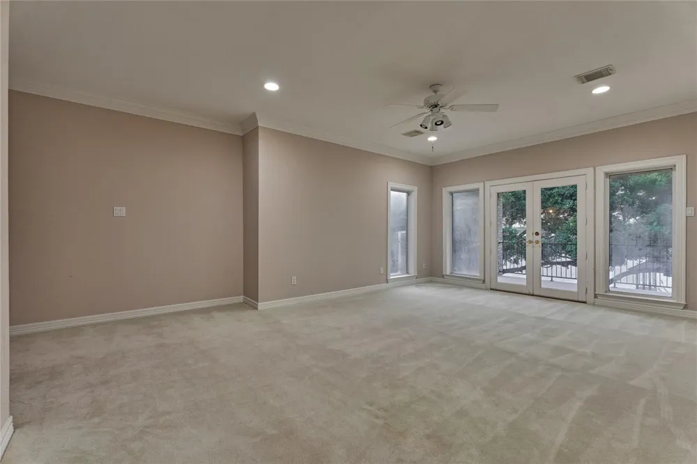 9370 Escondido Drive Willis, TX 77318