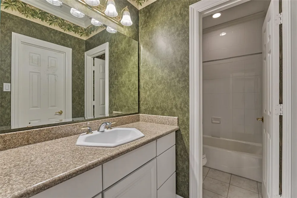 9370 Escondido Drive Willis, TX 77318