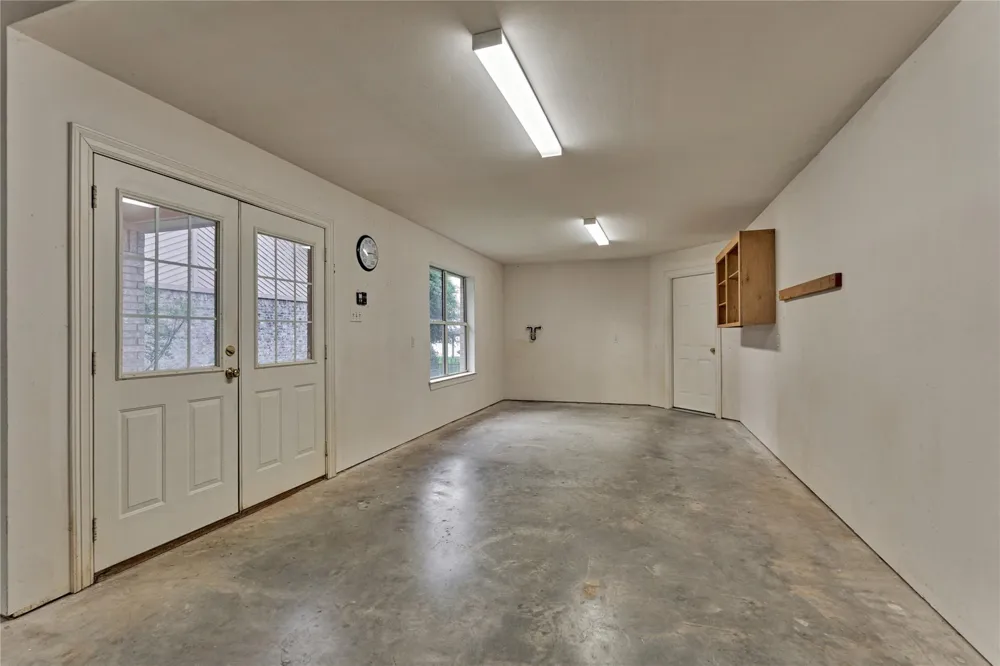 9370 Escondido Drive Willis, TX 77318