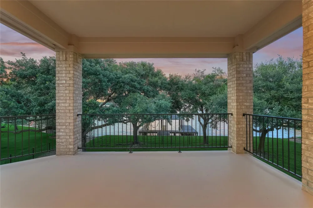 9370 Escondido Drive Willis, TX 77318